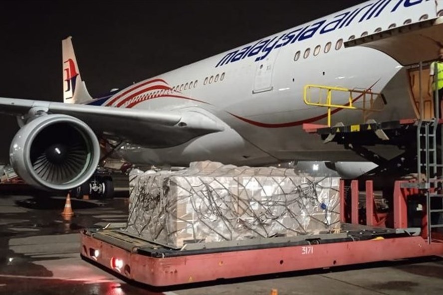First FDA-licensed Remdesivir doses arrive in Vietnam